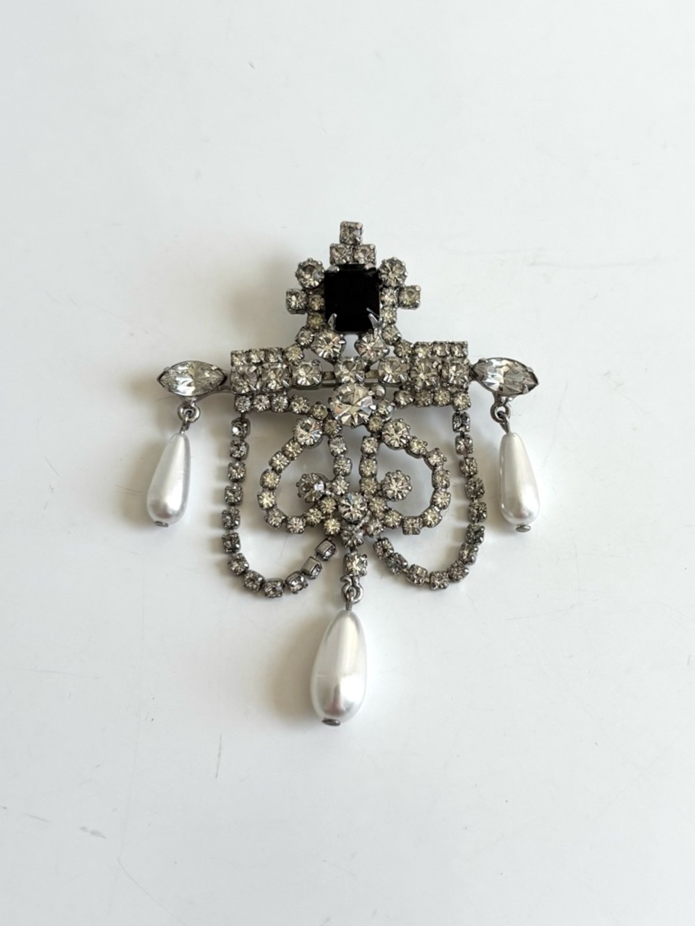 Vintage Rhinestone and Pearl Drop Statement Silver Chandelier Brooch